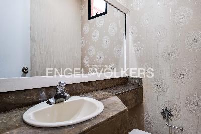 Casa de 4 alcobas en venta en El Tesoro, Medellín, 234 m² · foto 8 de 20