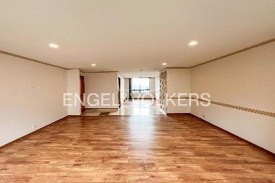 Apartamento de 3 alcobas en venta en Los Balsos, Medellín, 140 m² · foto 2 de 13