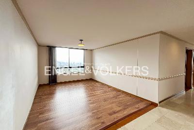 Apartamento de 3 alcobas en venta en Los Balsos, Medellín, 140 m² · foto 3 de 13
