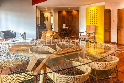 Apartamento de 2 alcobas en arriendo en Los Rosales, Bogotá, 135 m² · foto 1 de 16