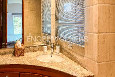 Apartamento de 2 alcobas en arriendo en Los Rosales, Bogotá, 135 m² · foto 15 de 16