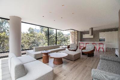 Apartamento de 3 alcobas en arriendo en El Virrey, Bogotá, 178 m² · foto 1 de 20