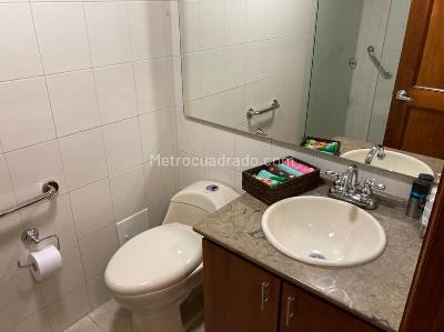 Apartamento de 3 alcobas en venta en Rosales Bella Vista, Bogotá, 150 m² · foto 5 de 14