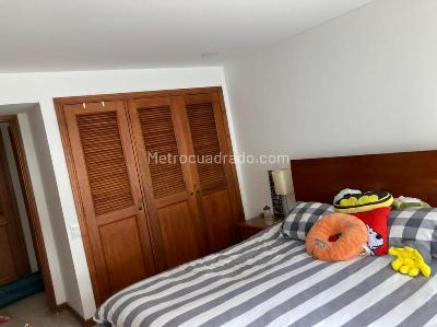 Apartamento de 3 alcobas en venta en Rosales Bella Vista, Bogotá, 150 m² · foto 9 de 14