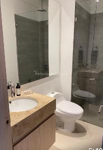 Apartamento de 2 alcobas en venta en Chico Norte, Bogotá, 78 m² · foto 4 de 11