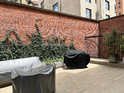 Apartamento de 3 alcobas en venta en Rosales Bella Vista, Bogotá, 120 m² · foto 2 de 13
