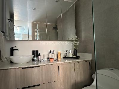 Apartamento de 3 alcobas en venta en Rosales Bella Vista, Bogotá, 120 m² · foto 9 de 13