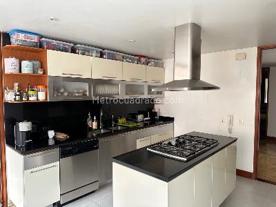 Apartamento en arriendo en Chico Museo, Bogotá · foto 9 de 13