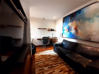 Apartamento de 3 alcobas en venta en Los Rosales, Bogotá, 126 m² · foto 4 de 12