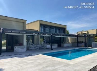 Casa de 3 alcobas en venta en Mocawa, Manizales, 306 m² · foto 11 de 14