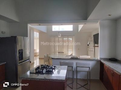 Casa de 4 alcobas en venta en Villavicencio, 387 m² · foto 5 de 18