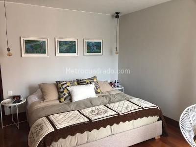 Apartamento de 3 alcobas en venta en Bellavista Rosales, Bogotá, 210 m² · foto 9 de 12