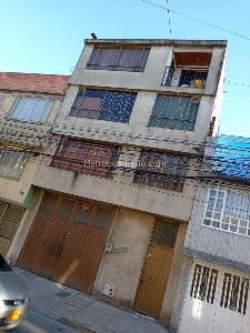 Casa de 4 alcobas en venta en Engativa, Bogotá, 350 m² · foto 2 de 3