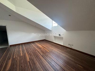 Casa de 4 alcobas en venta en Yerbabuena Sopo, Bogotá, 400 m² · foto 4 de 19