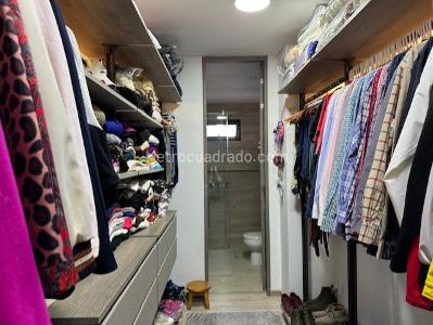 Apartamento en venta en Chico San Patricio, Bogotá · foto 2 de 19