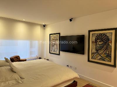 Apartamento de 4 alcobas en venta en Chico Reservado, Bogotá, 240 m² · foto 3 de 14