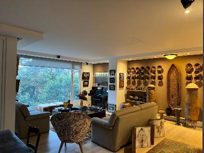 Apartamento de 4 alcobas en venta en Chico Reservado, Bogotá, 240 m² · foto 8 de 14
