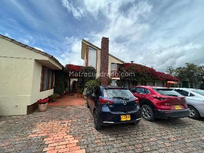 Casa de 4 alcobas en venta en Chia, Chía, 410 m² · foto 3 de 20