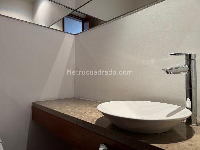 Apartamento en arriendo en Los Rosales, Bogotá · foto 11 de 14