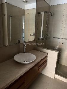 Apartamento en arriendo en Los Rosales, Bogotá · foto 4 de 14