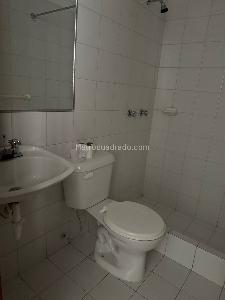 Apartamento en arriendo en Los Rosales, Bogotá · foto 8 de 14