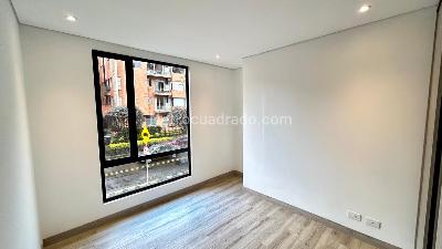 Apartamento de 3 alcobas en venta en Chico San Patricio, Bogotá, 92 m² · foto 13 de 18