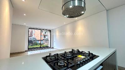 Apartamento de 3 alcobas en venta en Chico San Patricio, Bogotá, 92 m² · foto 8 de 18