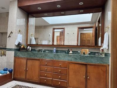 Apartamento en venta en El Nogal, Bogotá · foto 3 de 18