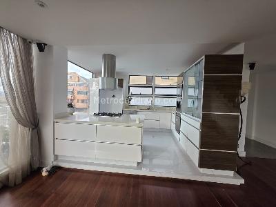 Casa de 4 alcobas en venta en Bosque De Pinos, Bogotá, 330 m² · foto 4 de 15