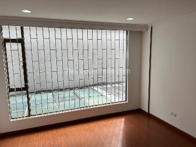Apartamento de 3 alcobas en venta en El Batán, Bogotá, 110 m² · foto 5 de 15