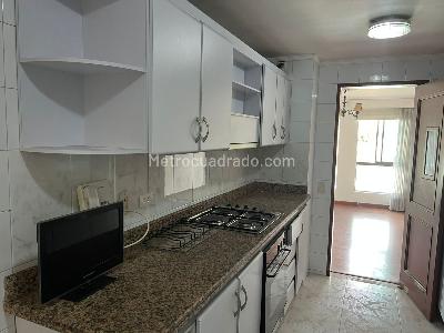 Apartamento de 3 alcobas en venta en El Batán, Bogotá, 110 m² · foto 8 de 15