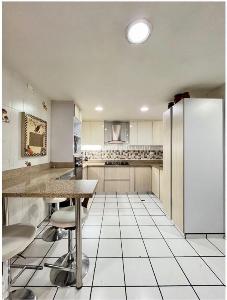 Apartamento en venta en Cerca A Unicentro, Bogotá · foto 12 de 17