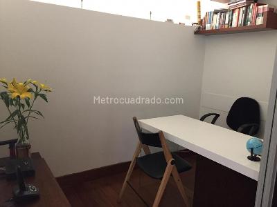 Apartamento de 3 alcobas en venta en Chico, Bogotá, 216 m² · foto 2 de 12