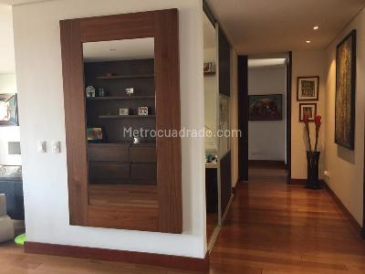 Apartamento de 3 alcobas en venta en Chico, Bogotá, 216 m² · foto 6 de 12