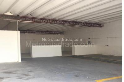 Casa de 5 alcobas en venta en Siete De Agosto, Neiva, 407 m² · foto 15 de 18