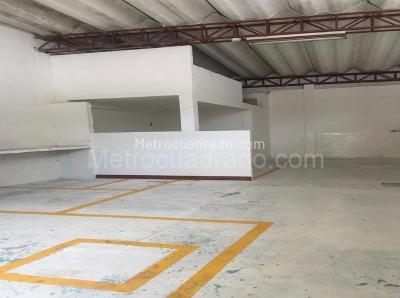 Casa de 5 alcobas en venta en Siete De Agosto, Neiva, 407 m² · foto 16 de 18