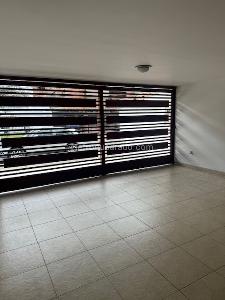 Casa de 5 alcobas en venta en Cerros Niza Norte, Bogotá, 380 m² · foto 8 de 17