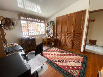 Casa en venta en La Esmeralda, Bogotá · foto 17 de 20