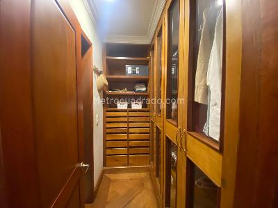 Apartamento de 5 alcobas en venta en El Refugio Chico, Bogotá, 453 m² · foto 14 de 20
