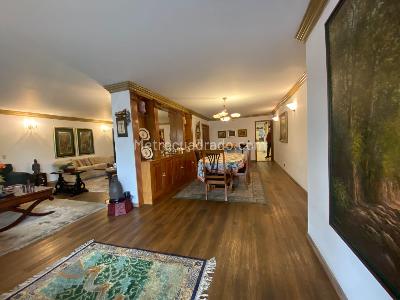 Apartamento de 5 alcobas en venta en El Refugio Chico, Bogotá, 453 m² · foto 2 de 20