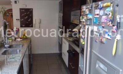 Apartamento de 3 alcobas en venta en Colina Santa Paula, Bogotá, 184 m² · foto 7 de 15