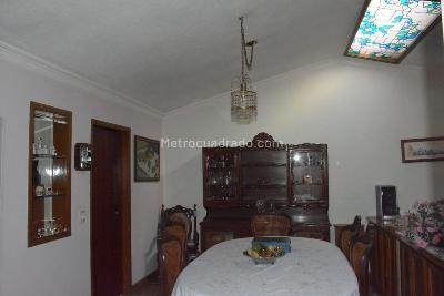 Casa de 3 alcobas en venta en Modelia, Bogotá, 196 m² · foto 2 de 15