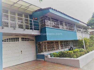 Casa de 5 alcobas en venta en Mayapan Las Vegas, Cali, 400 m² · foto 2 de 11