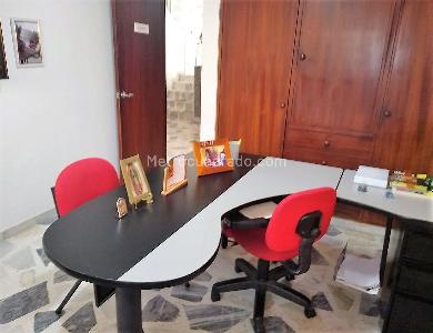 Casa de 5 alcobas en venta en Mayapan Las Vegas, Cali, 400 m² · foto 6 de 11