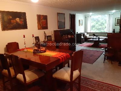 Apartamento de 2 alcobas en venta en Chico, Bogotá, 80 m² · foto 2 de 7