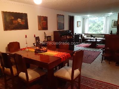 Apartamento de 2 alcobas en venta en Chico, Bogotá, 80 m² · foto 3 de 7