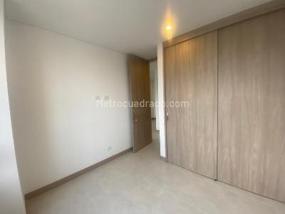 Apartamento de 2 alcobas en venta en La Flora, Cali, 80 m² · foto 3 de 15