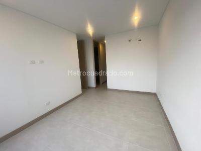 Apartamento de 2 alcobas en venta en La Flora, Cali, 80 m² · foto 9 de 15