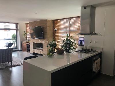 Apartamento de 2 alcobas en venta en Chico San Patricio, Bogotá, 88 m² · foto 7 de 13