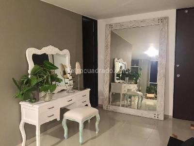 Apartamento de 2 alcobas en venta en Altos De Menga, Cali, 80 m² · foto 7 de 12